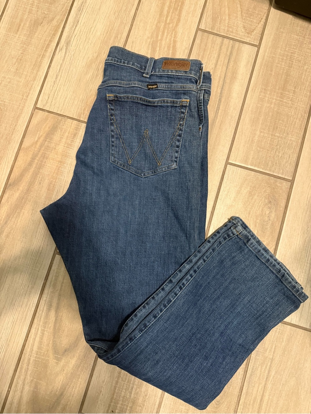 Wrangler Men’s Classic Boot cut Straight Jeans - Dark Blue 40/32